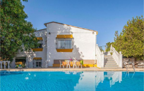 Seven-Bedroom Holiday Home in Tomares, Tomares